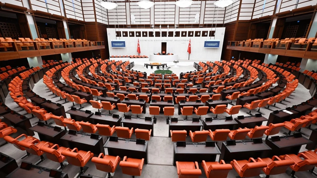 TBMM'de taciz soruşturmasında 3 kişi yeniden tutuklandı 