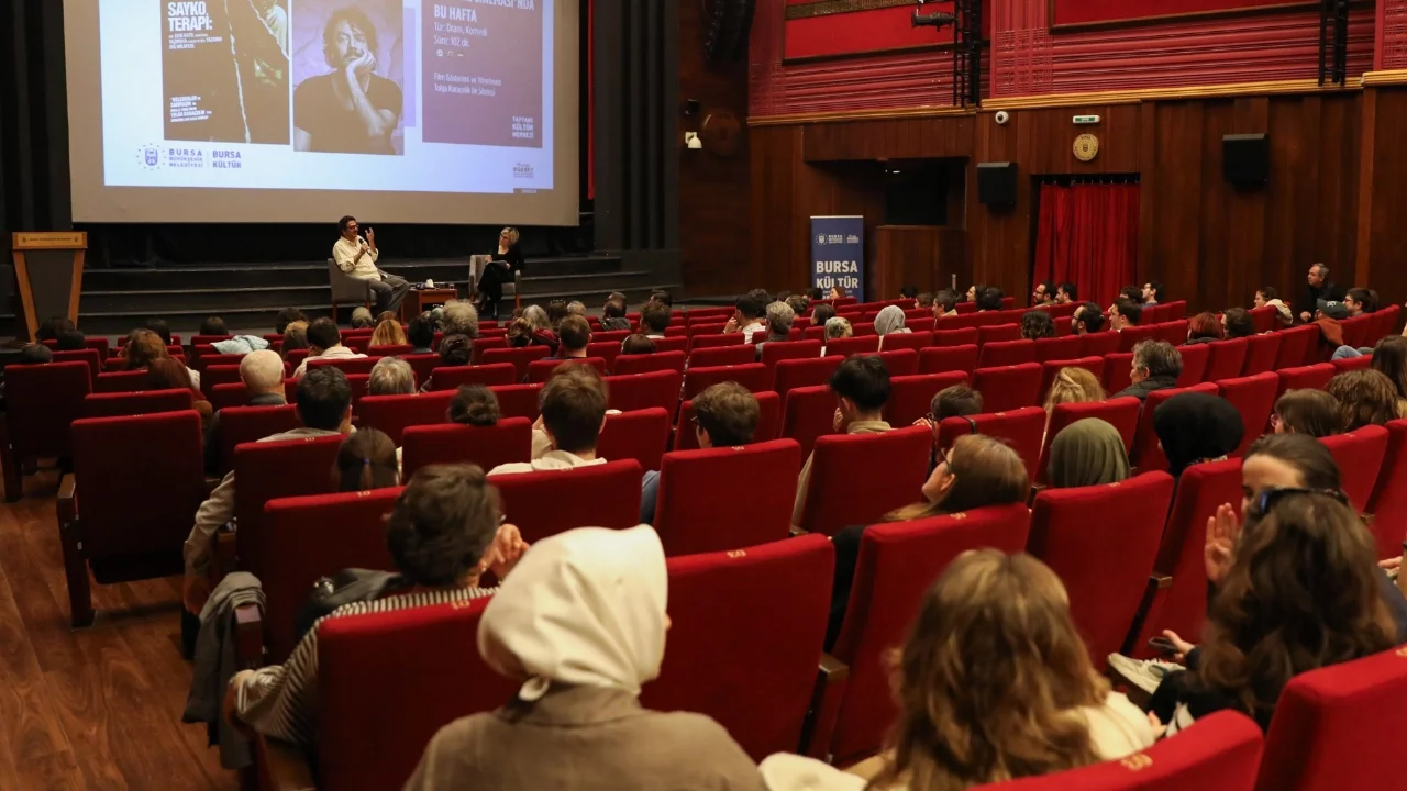 Ünlü yönetmen Karaçelik'in yeni filmi Bursalılarla buluştu 