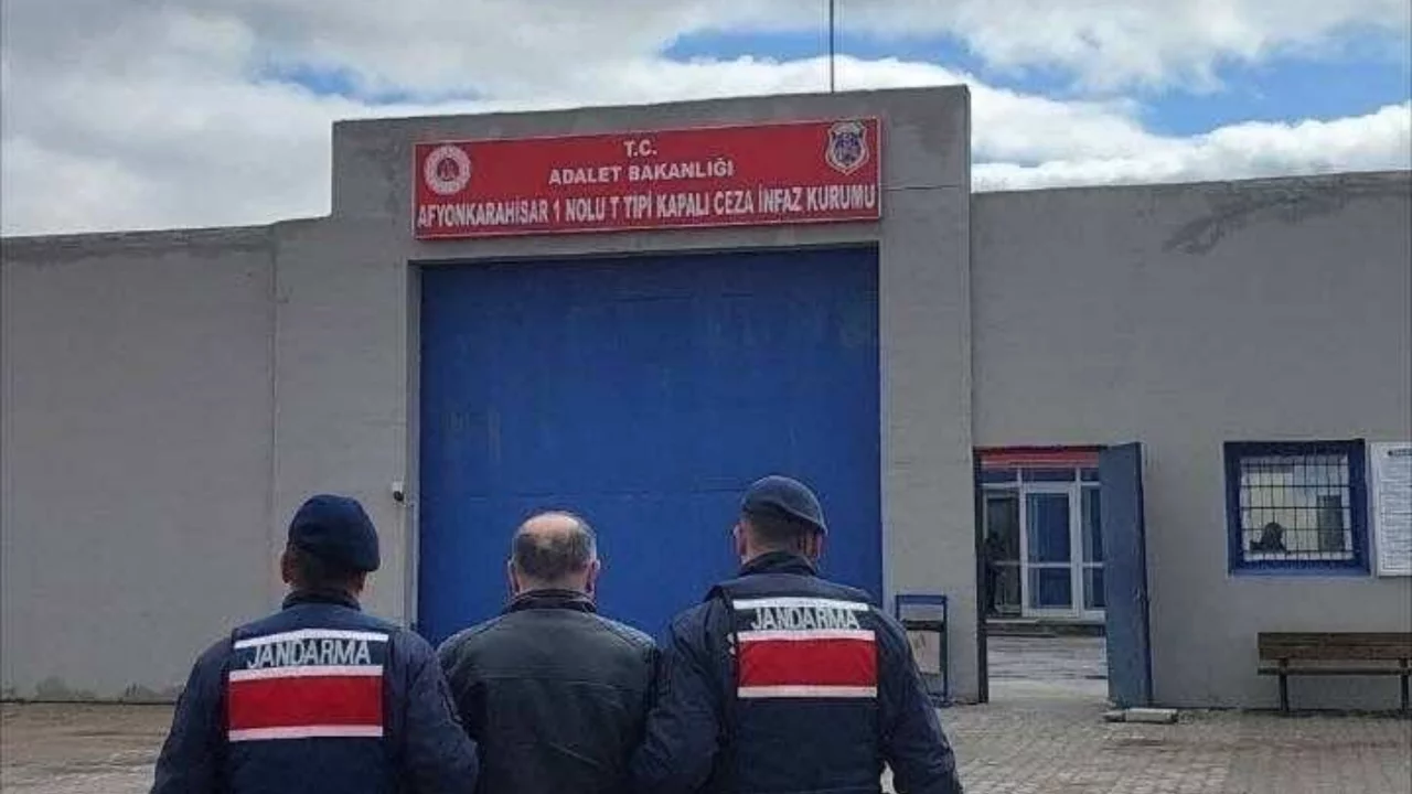 Jandarma aranması olan 57 kişiyi yakaladı