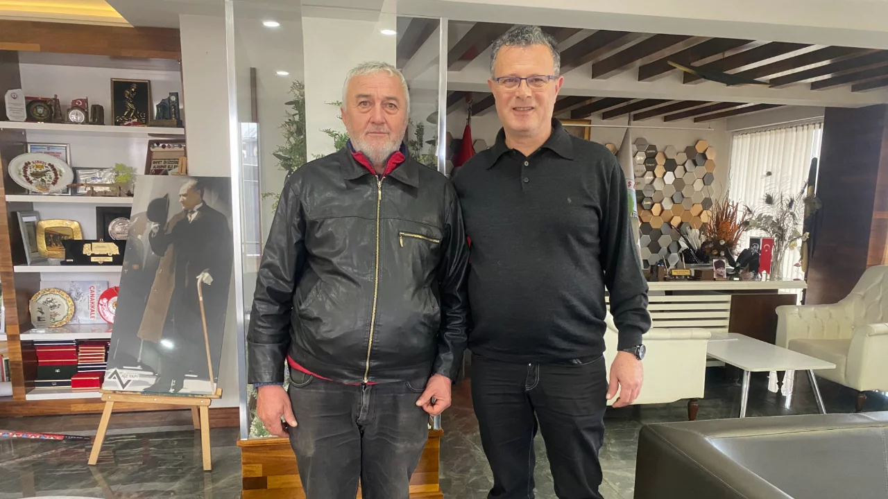 Temizlik işçisinden alkışlanacak hareket