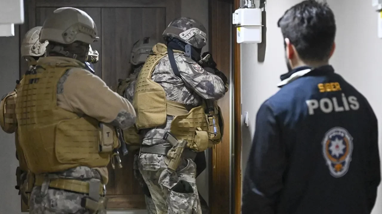 28 ilde siber operasyon: 350 kişi yakalandı 