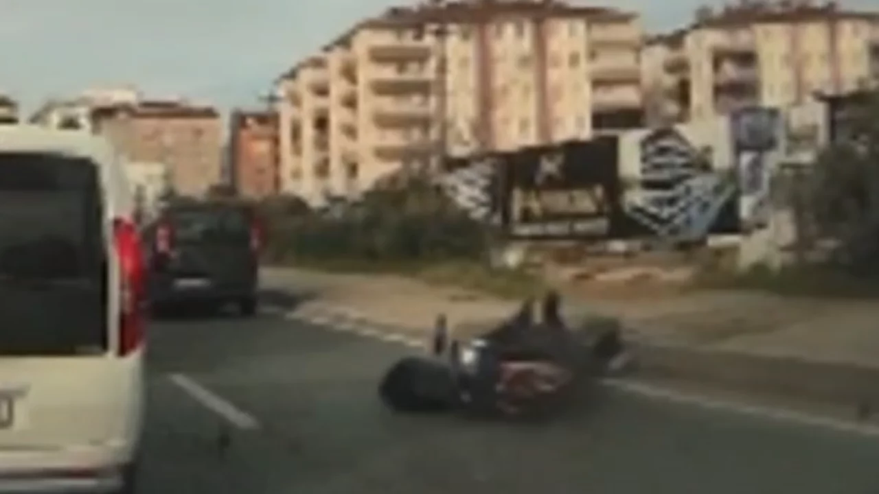 Bursa gençlerin yola savrulduğu kazanın görüntüleri ortaya çıktı