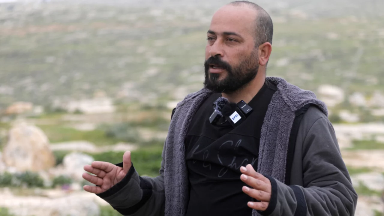 Oscar'lı yönetmen Hamdan Ballal'ın ailesi İsrail askerleri ve yerleşimcilerin saldırısına uğradı