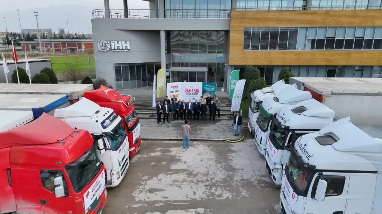 İHH Bursa Şubesi'nden "Ramazan Kardeşliğe Çağrı" organizasyonu