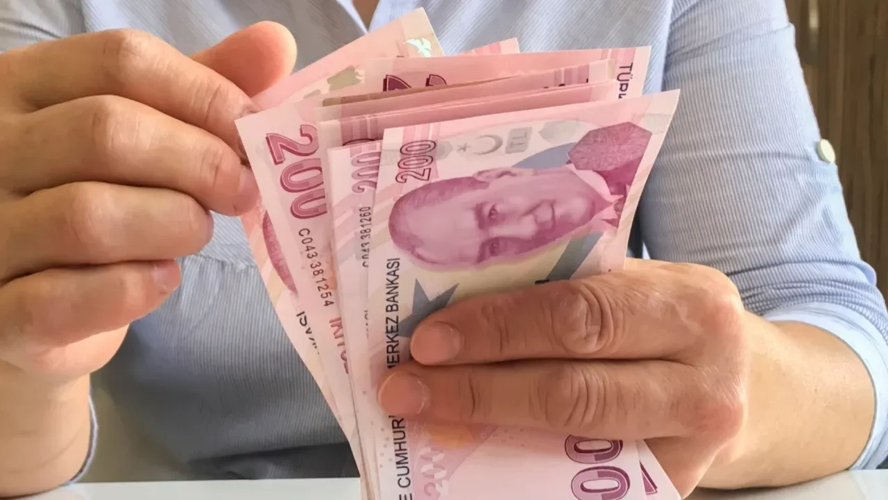 Toplu sözleşme anlaşmayla sonuçlandı! Belediye personeline yüzde 34,20 zam 