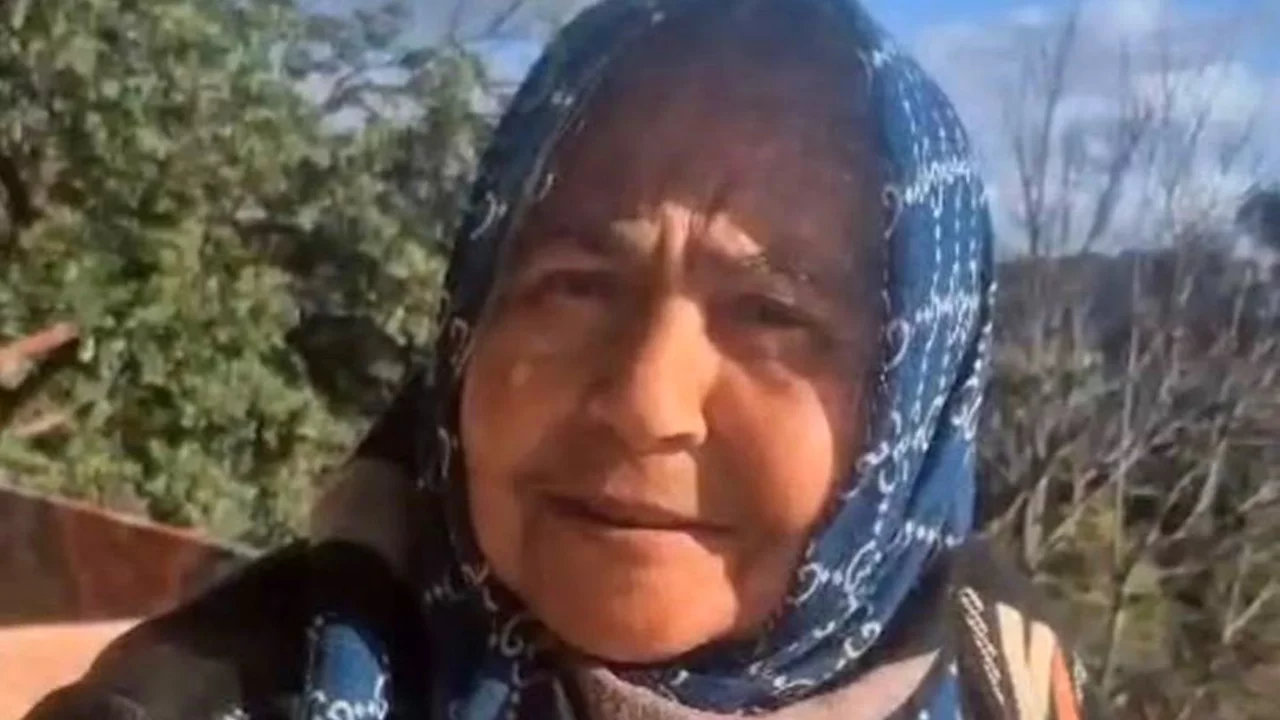 Evinde çıkan yangında hayatını kaybetti