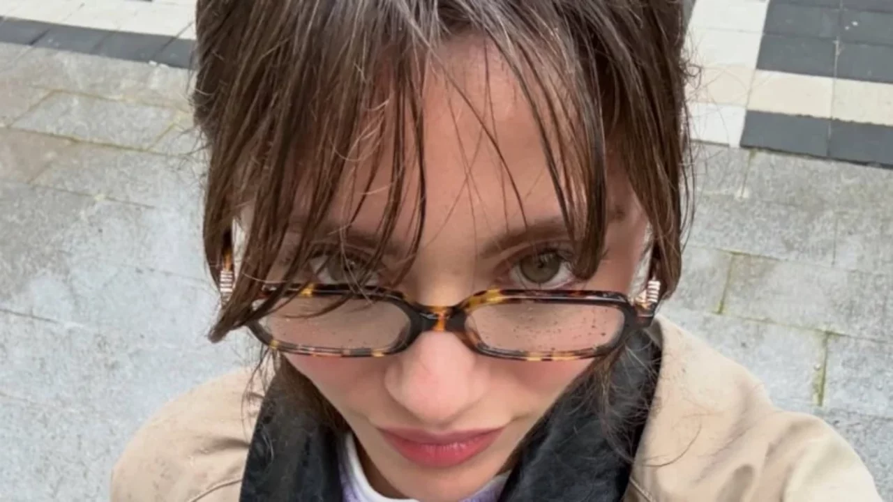 Oyuncu Sıla Türkoğlu reklamdan servet kazandı! 8 saatte 15 milyon TL 