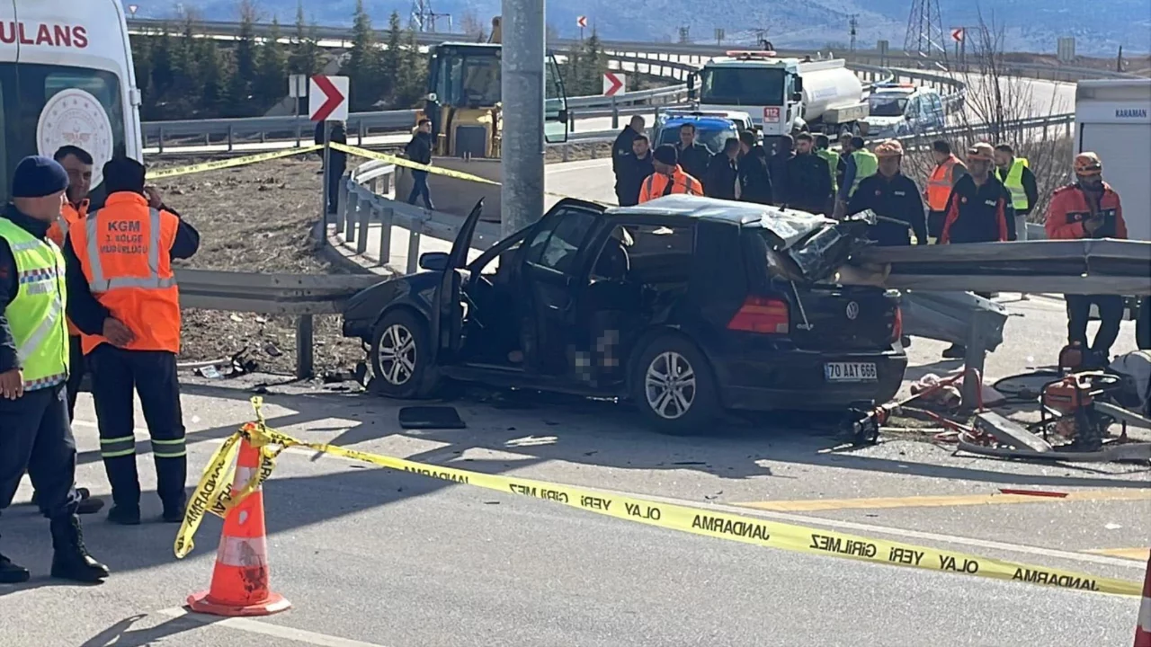 Bir aile paramparça oldu! Otomobil ok gibi saplandı