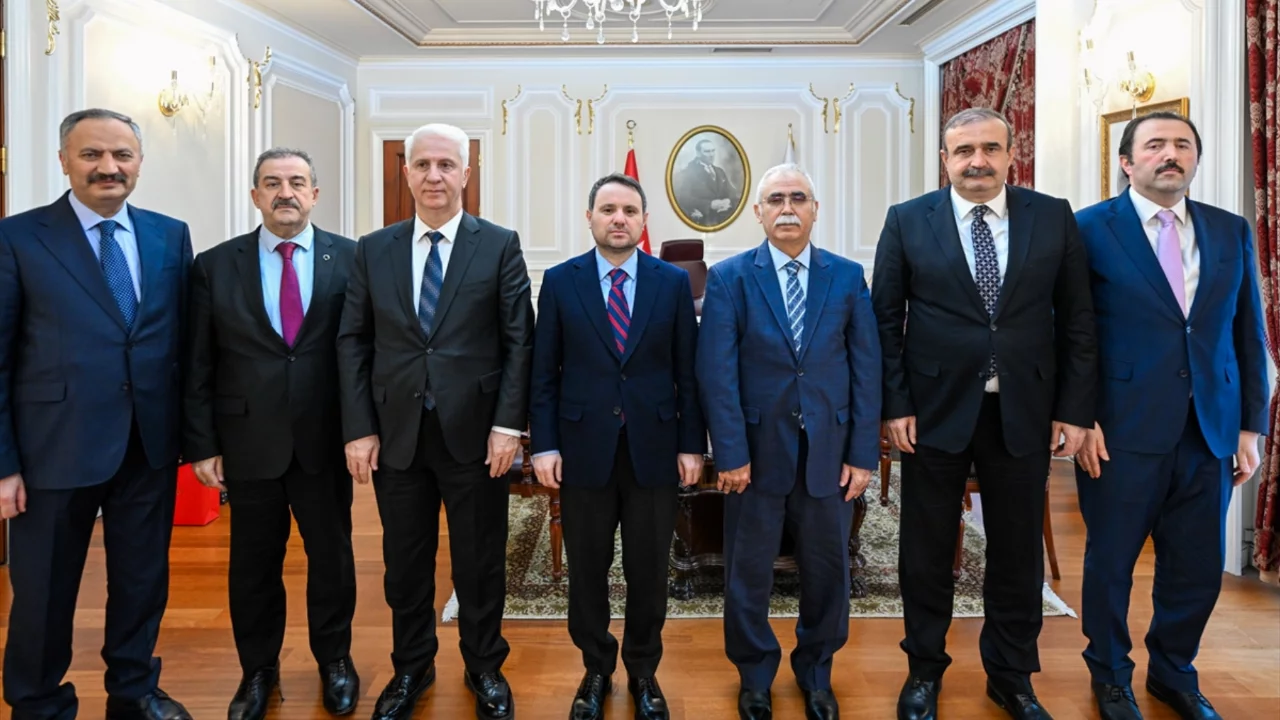 AYM Başkanı Özkaya'dan Adalet Bakanı Gürlek'e ziyaret 