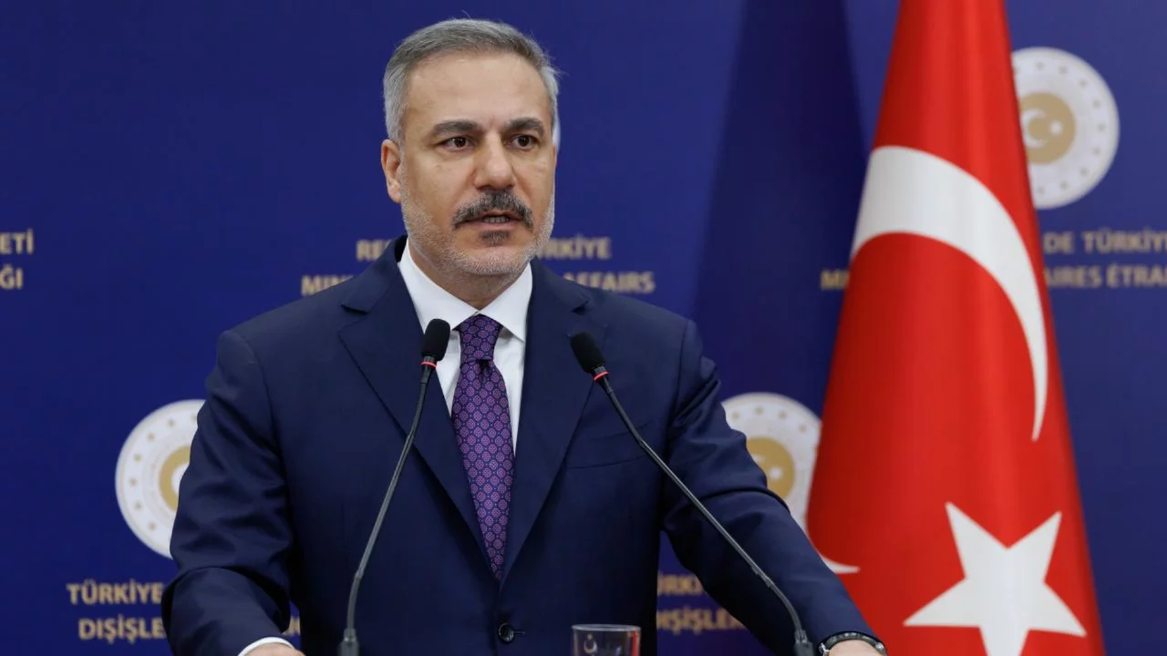 Bakan Fidan: Gazze'ye ilk etapta 20 bin konteyner gönderme girişimimiz var
