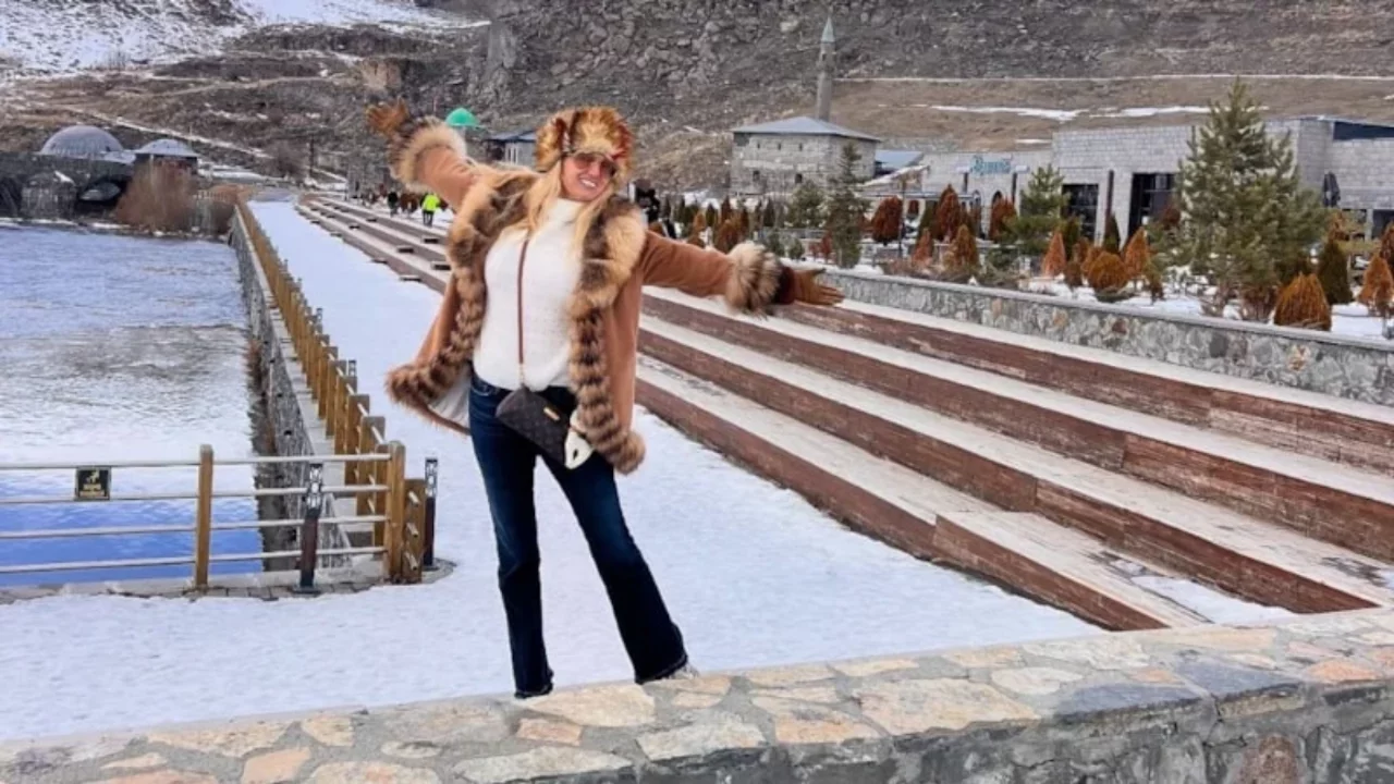  Tuğba Özay, Kars'a gitti: Buralar çok güzel 