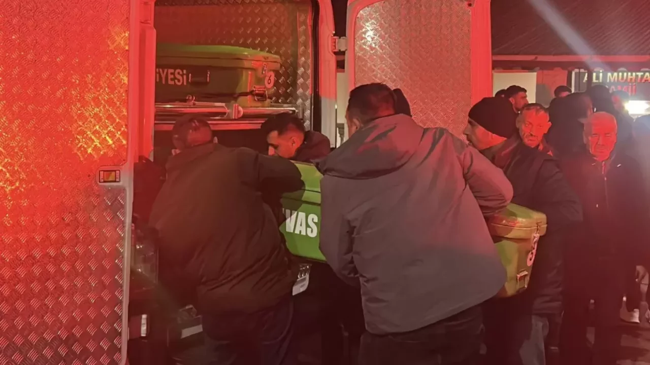 Teravih namazına giden kayınvalide ile gelin, evlerine tabutta döndü!