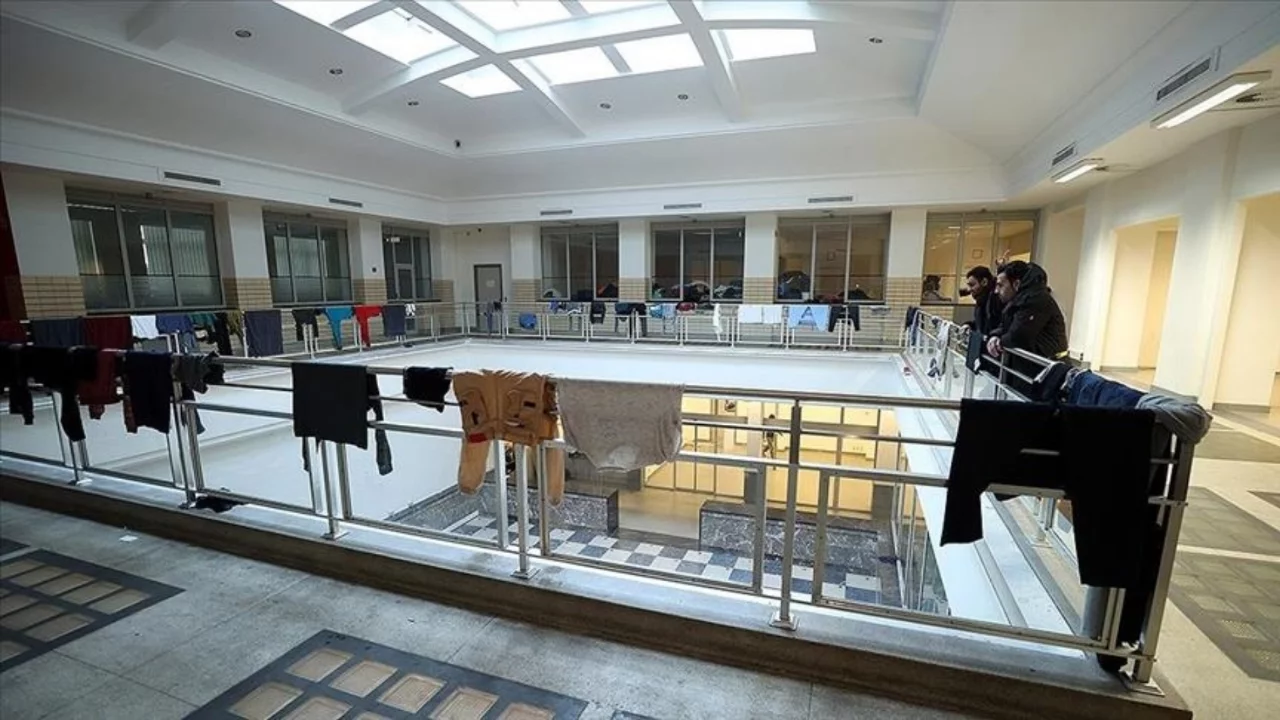 Brüksel'de barınacak yeri olmayanlara verilen sağlık hizmeti durdurulacak