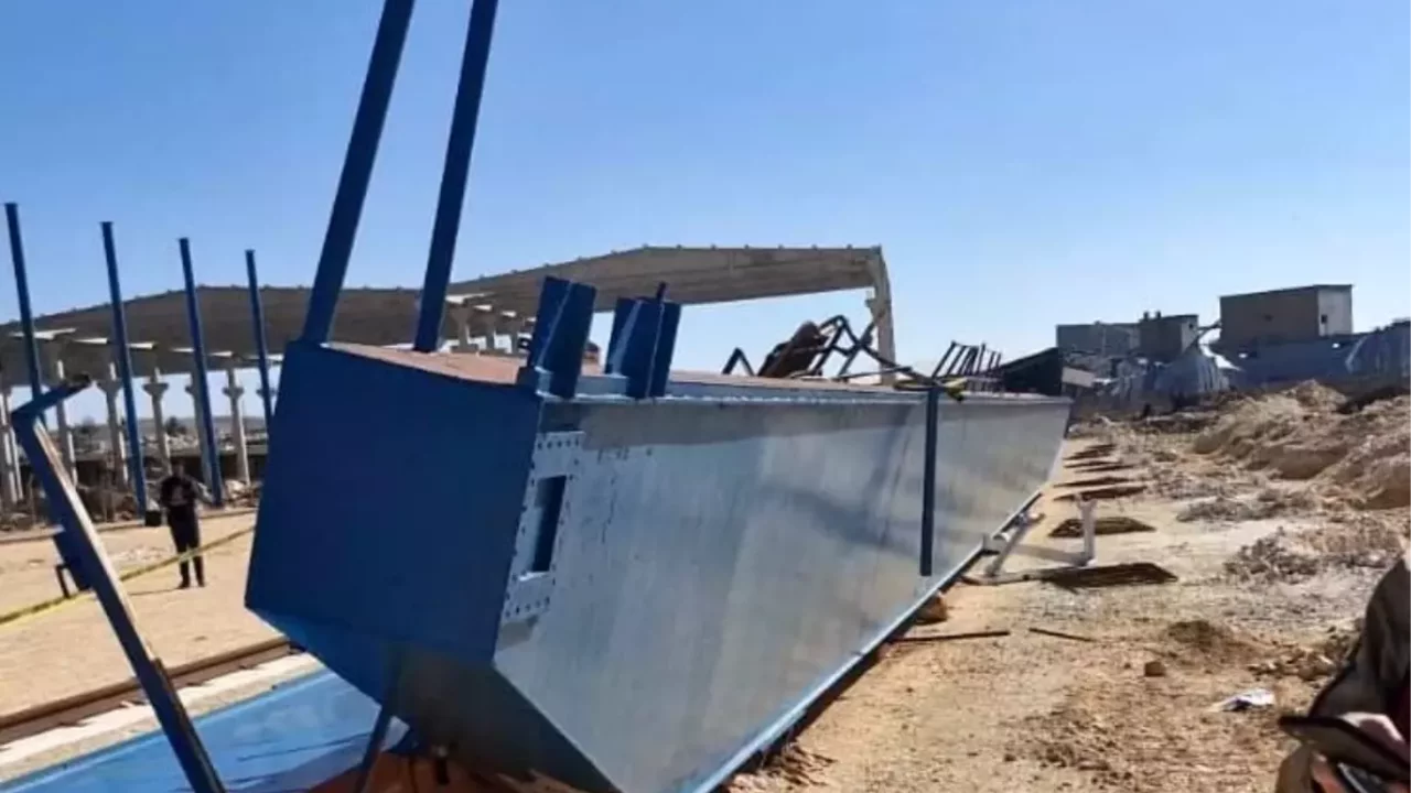 Şanlıurfa'da feci olay: Demir profilin altında kalan 2 kardeş hayatını kaybetti