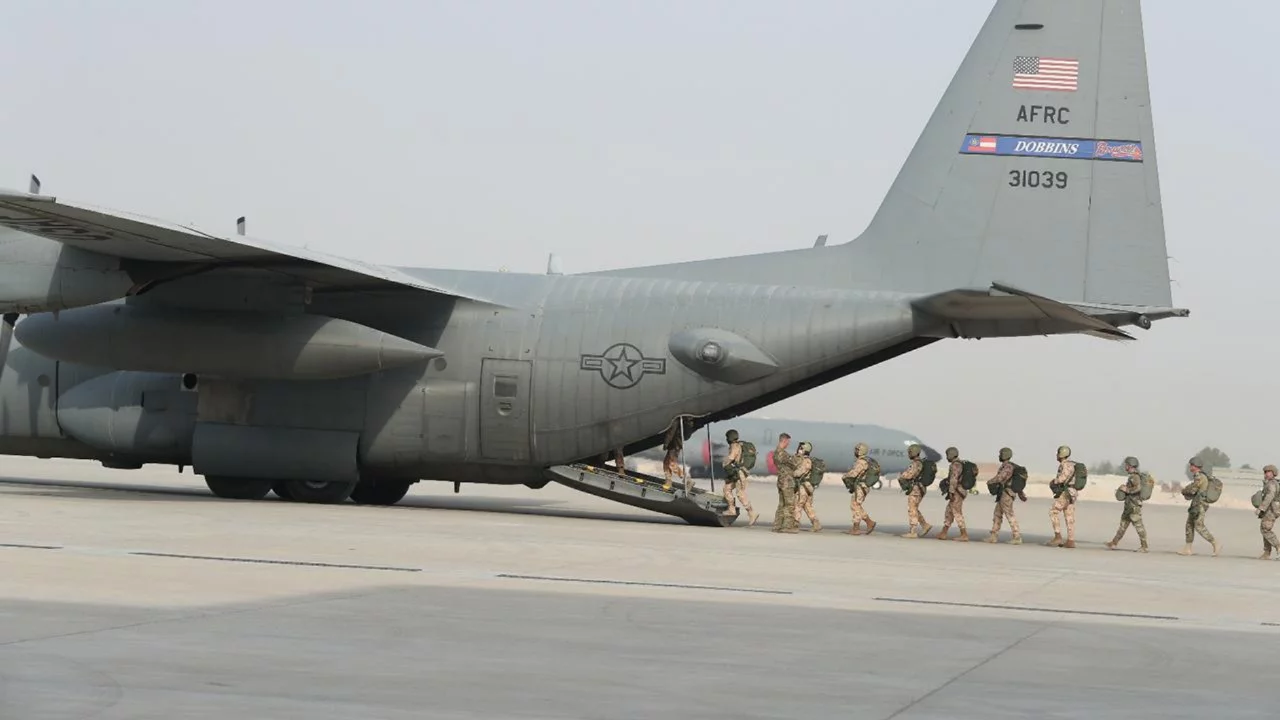 NYT: ABD ordusu, Katar'daki El-Udeyd üssünden yüzlerce askeri tahliye etti
