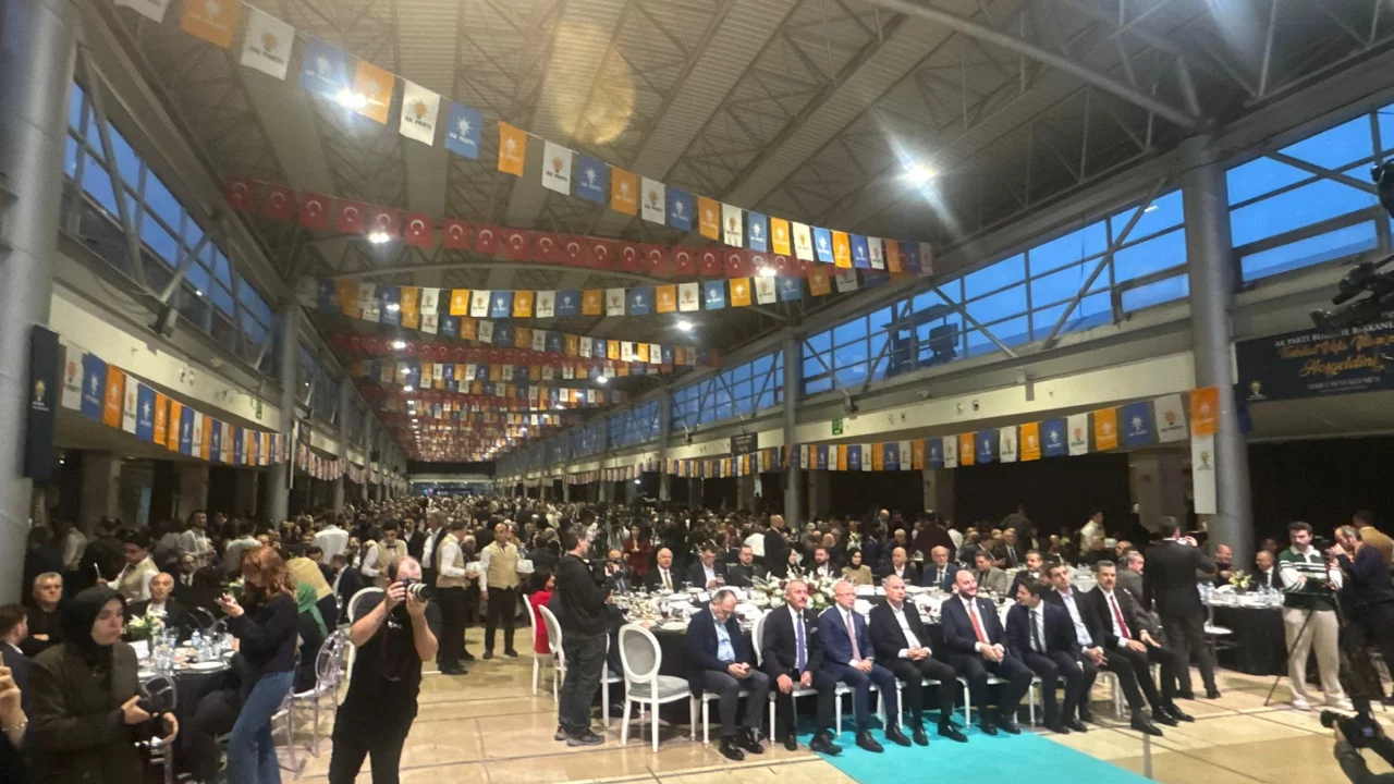 AK Parti Bursa'dan 'vefa' iftarı!