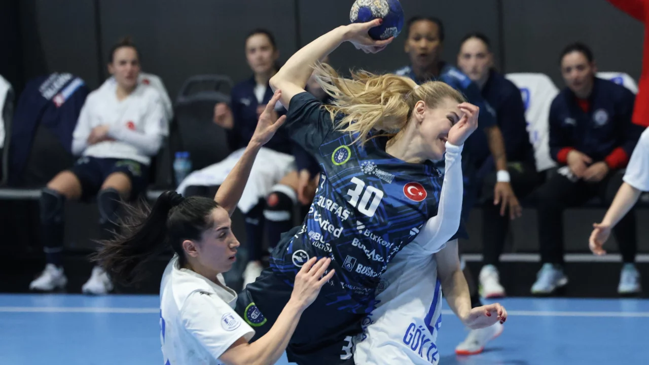 Bursa hentbolda zirve mücadelesi beraberlikle sonuçlandı