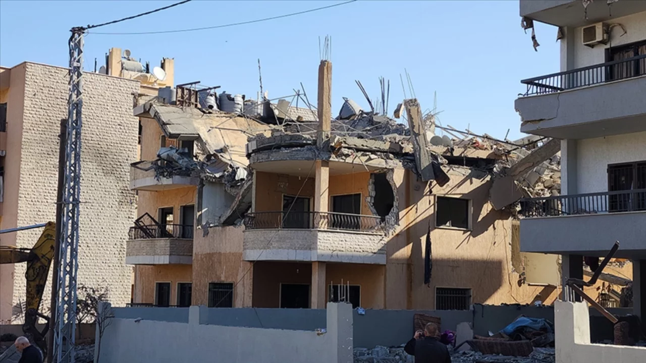 İsrail'in son Lübnan saldırılarının Hizbullah'ın "olağan dışı" hareketliliğinden kaynaklandığı iddia edildi