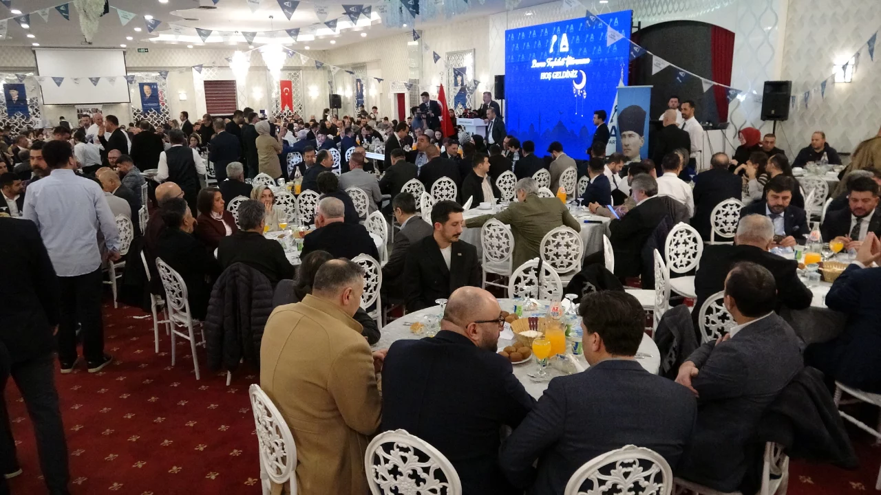 Ağıralioğlu Bursa teşkilatıyla iftarda bir araya geldi