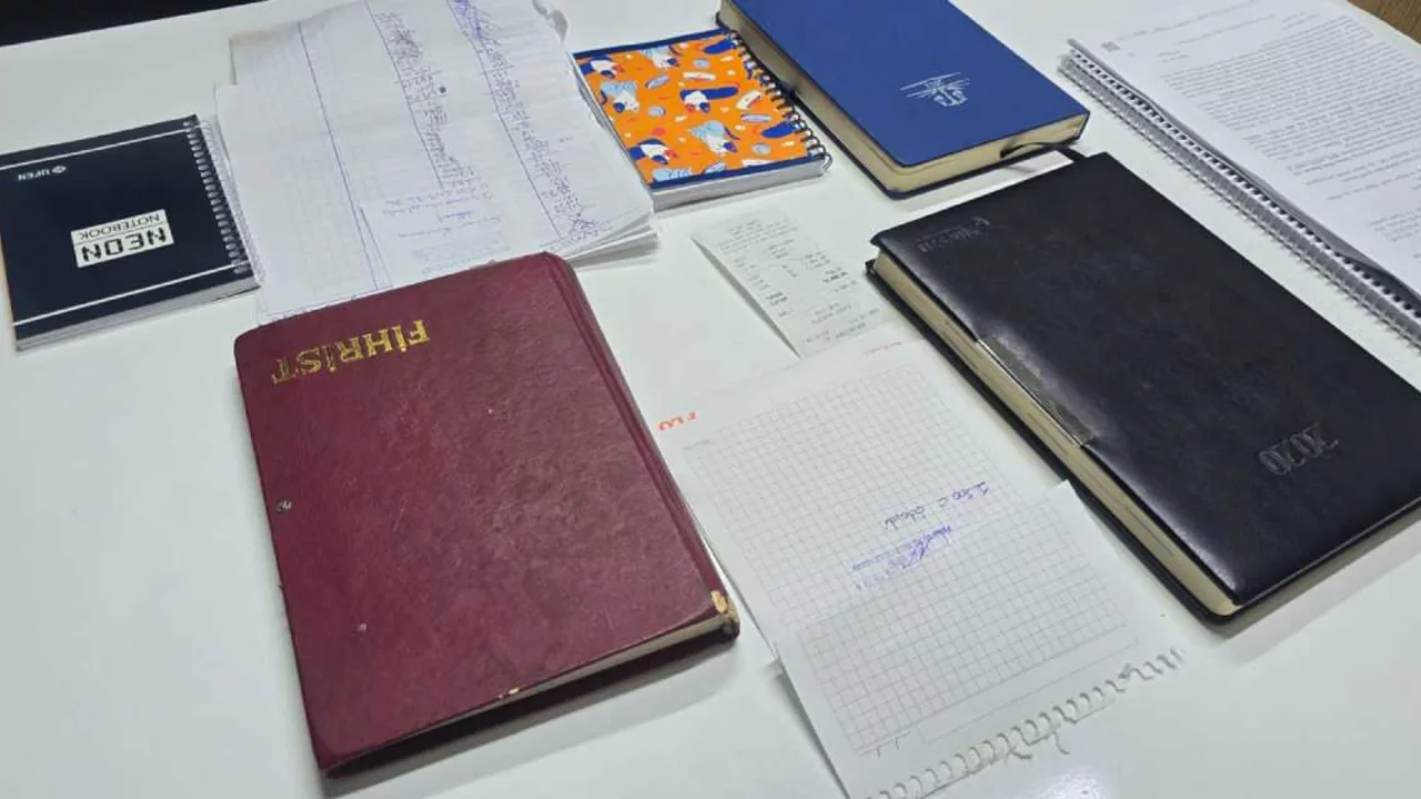 Muhtara telefon açtı: Mahallelinin veresiye borcunu kapattı