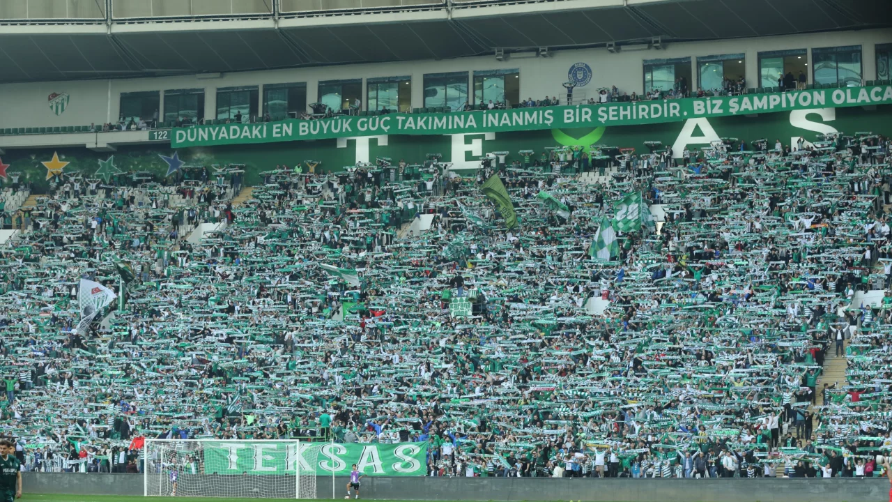 Bursaspor 25. haftada liderlik koltuğunda!