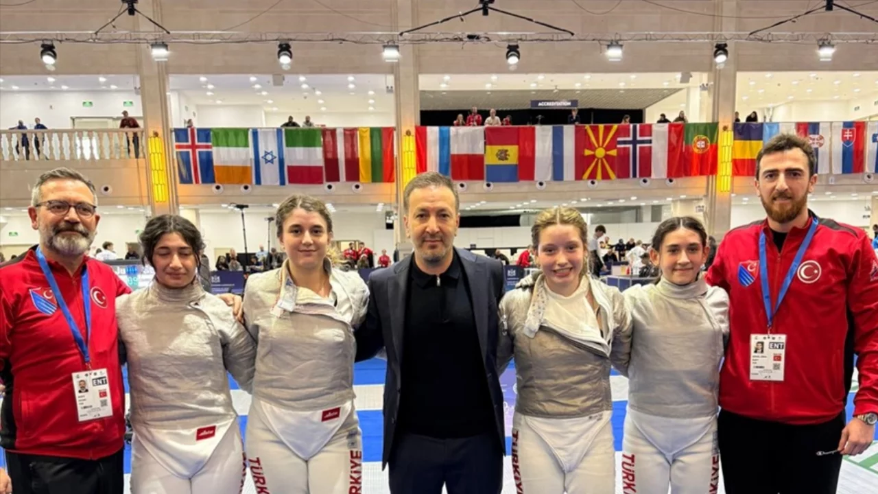 Yıldız Kadın Kılıç Milli Takımı, Avrupa ikincisi oldu 