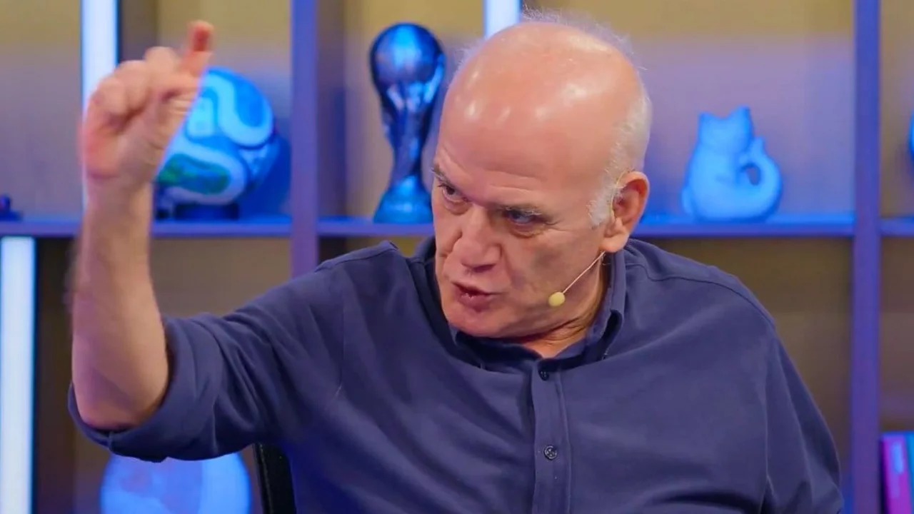 Ahmet Çakar TFF'nin yaptığı yanlışı açıkladı 