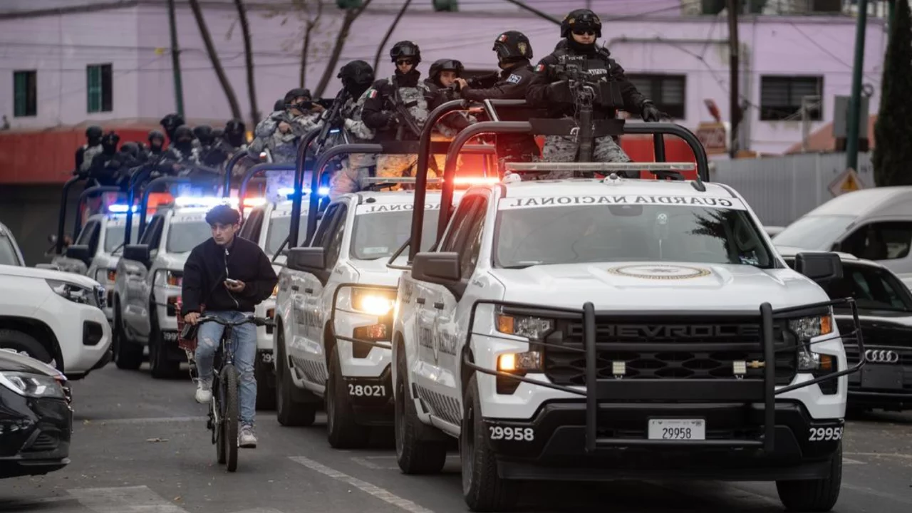 Cüneyt Özdemir Meksika'da mahsur kaldı! "Tuhaf gece" diyerek anlattı 