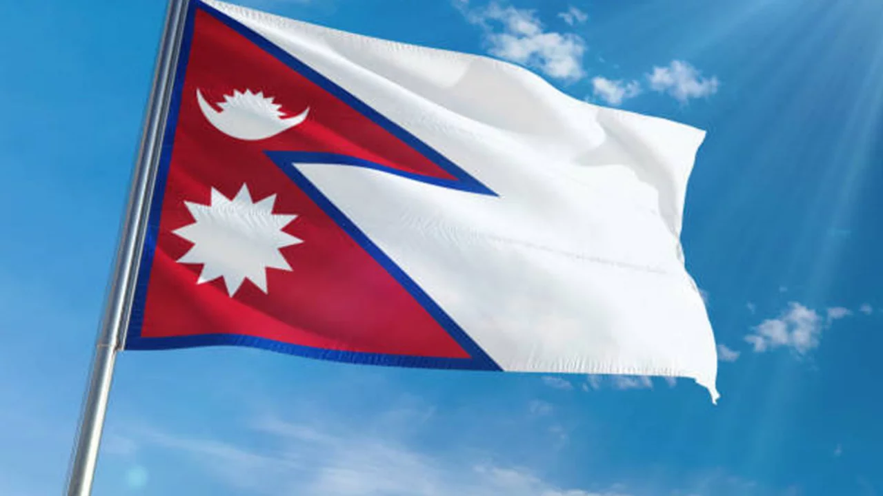 Nepal'de yolcu otob&uuml;s&uuml; nehre d&uuml;şt&uuml;: 17 can kaybı