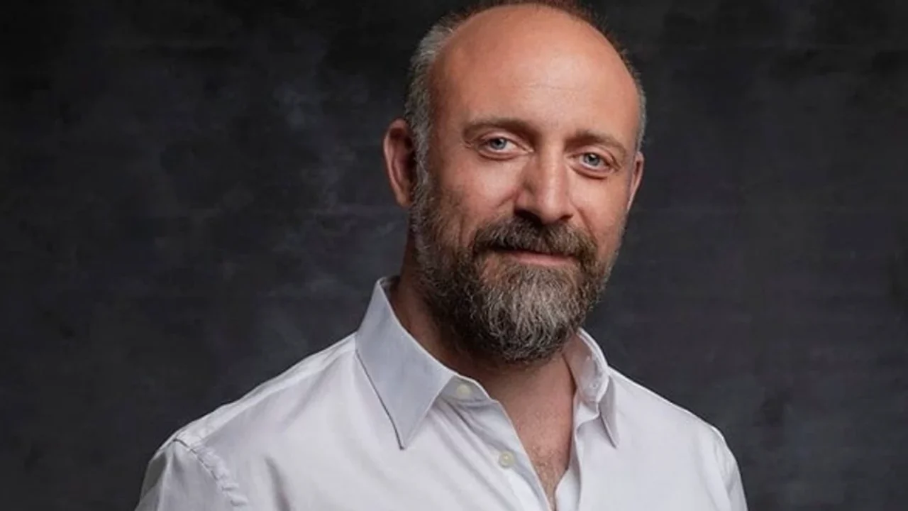  Halit Ergenç'ten büyük dönüş: Willy Loman rolüyle geliyor 