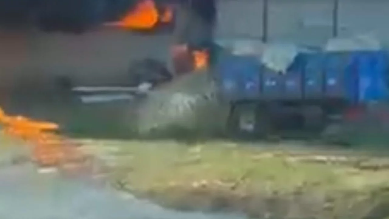 Diyarbakır'da plastik fabrikasında yangın