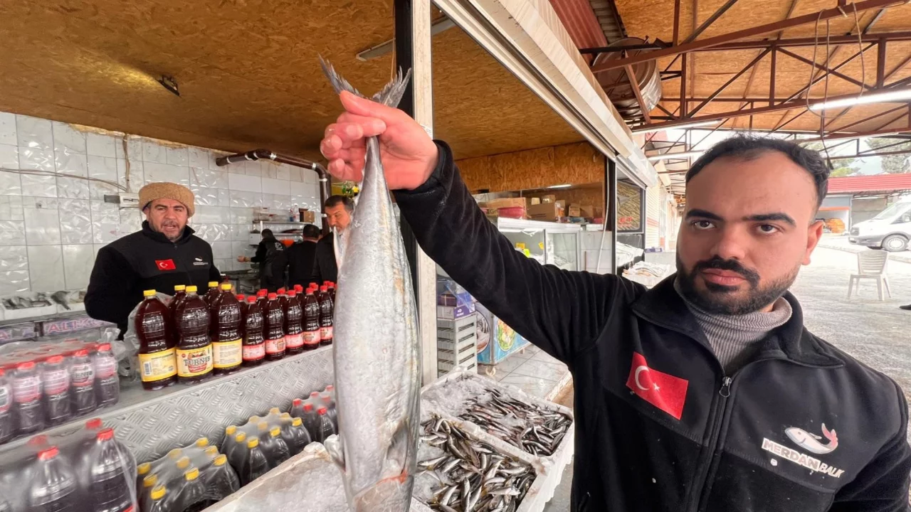 'Askıda balık' uygulaması ihtiyaç sahiplerinin yüzünü güldürdü