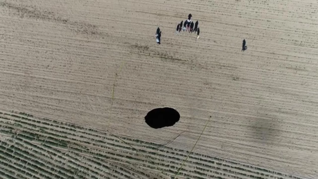 Obruk tehlikesi! Tedirgin eden açıklama: "Yerleşim yerlerine girerse can kayıpları olur"