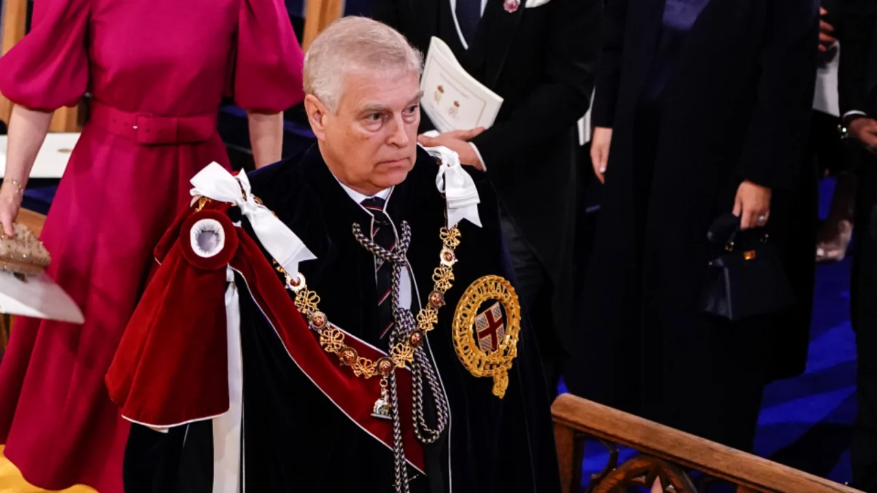 İngiliz hükümeti eski prens Andrew'u taht sırasından çıkarmayı planlıyor