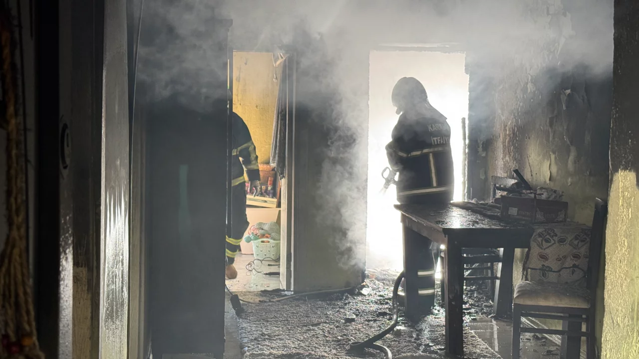 Tek katlı evde çıkan yangın söndürüldü
