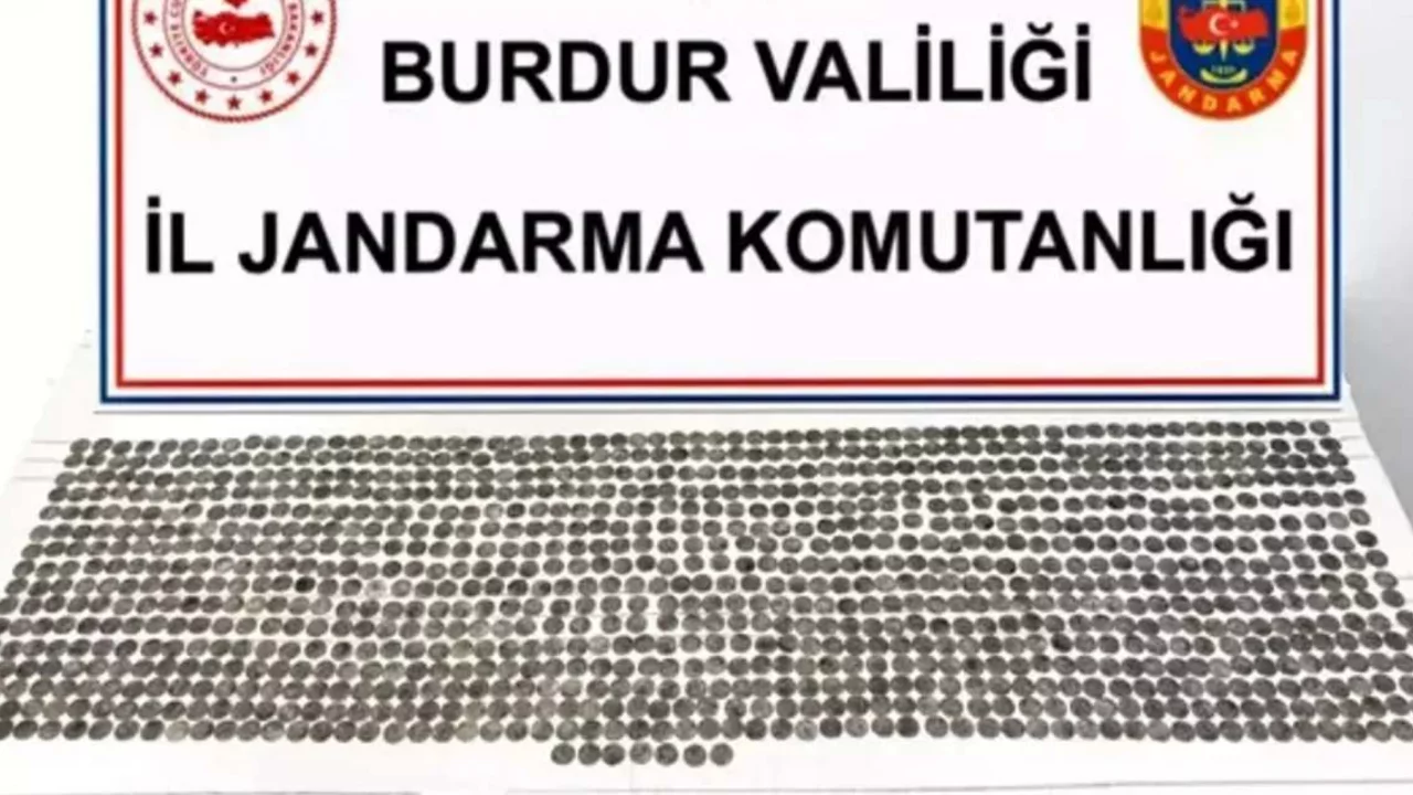 Burdur'da "Anadolu Mirası" operasyonu: 1105 sikke ele geçirildi 