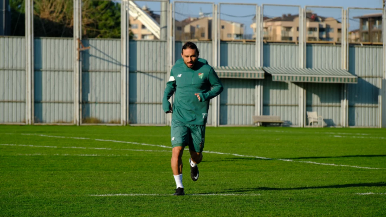 Bursaspor, 68 Aksaray Belediyespor hazırlıklarına başladı!