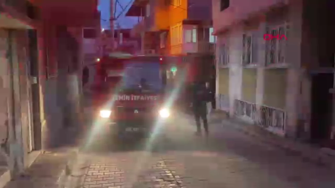 İzmir'de m&uuml;stakil evde yangın