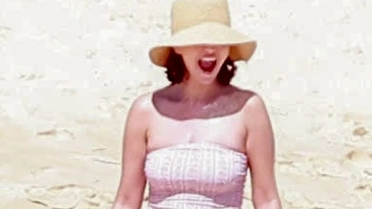  Selena Gomez kız arkadaşlarıyla tatilde 