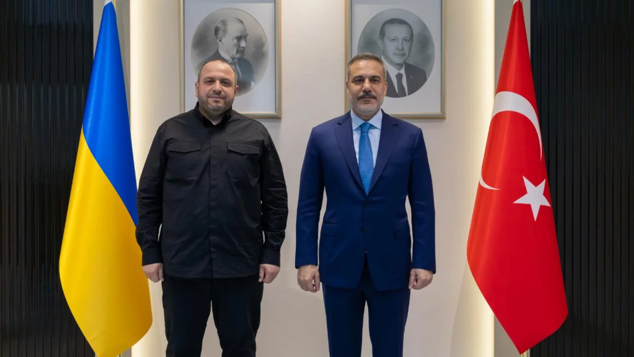 Bakan Fidan, Ukrayna Ulusal Güvenlik Sekreteri Umerov ile görüştü
