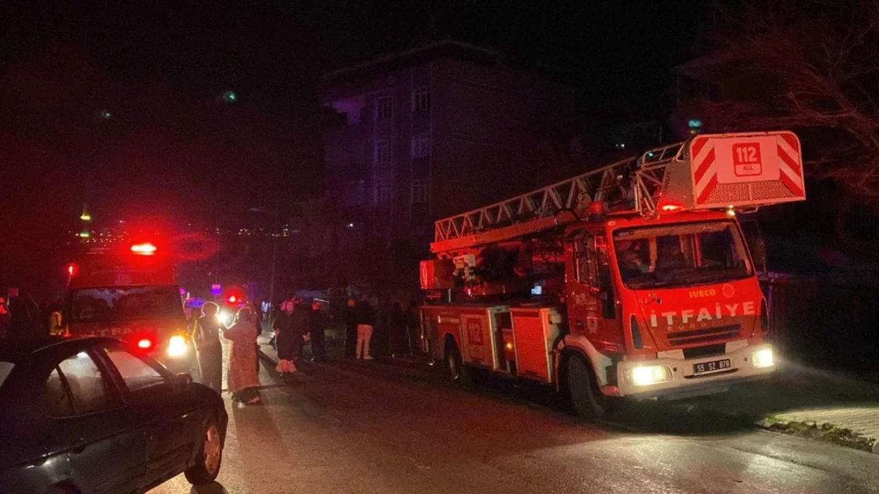 Evinde çıkan yangını söndürmek istedi! Yanıklarla kurtuldu 