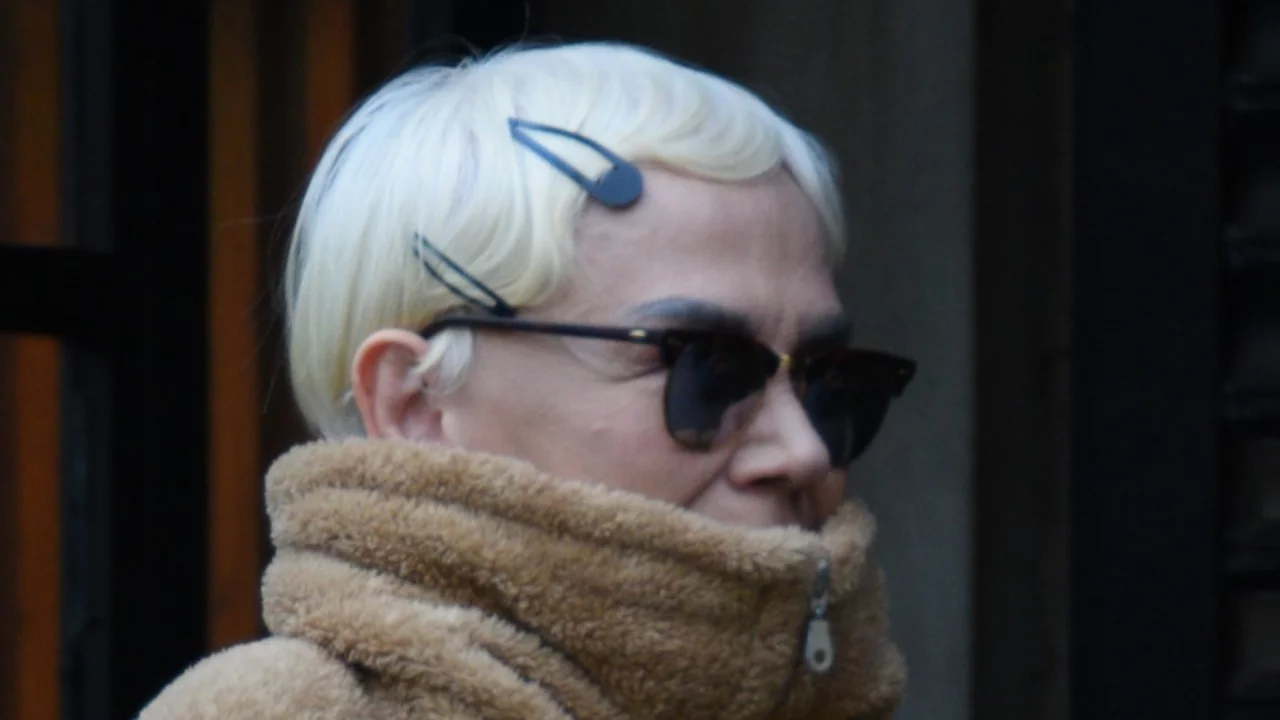 Sezen Aksu'dan sorulara yanıt yok