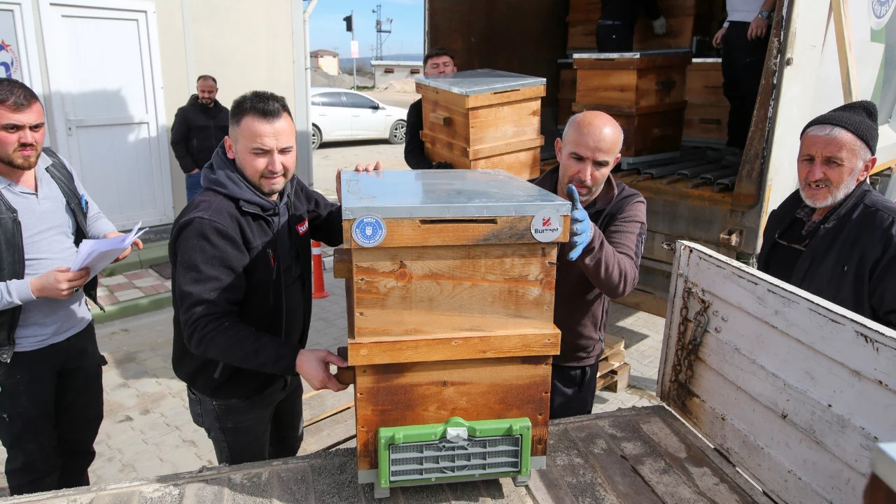 Bursa'da kırsal üretime kovan desteği