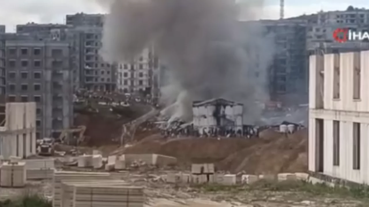 İşçilerin kaldığı konteynerlerinde yangın