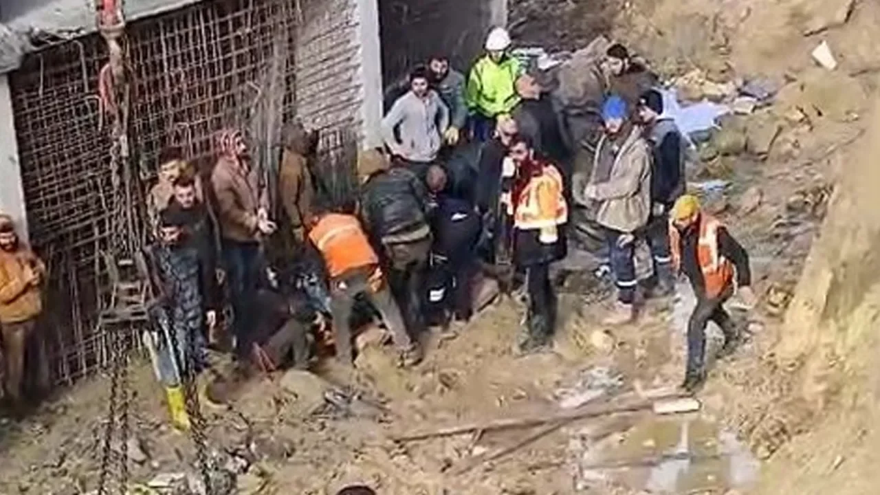 Şantiyede acı olay! Y&uuml;ksekten d&uuml;şen iş&ccedil;i hayatını kaybetti
