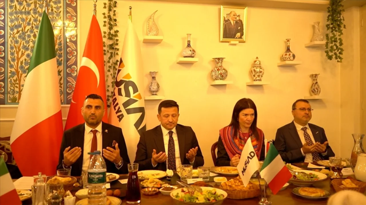 MÜSİAD İtalya, Milano kentinde iftar programı düzenledi