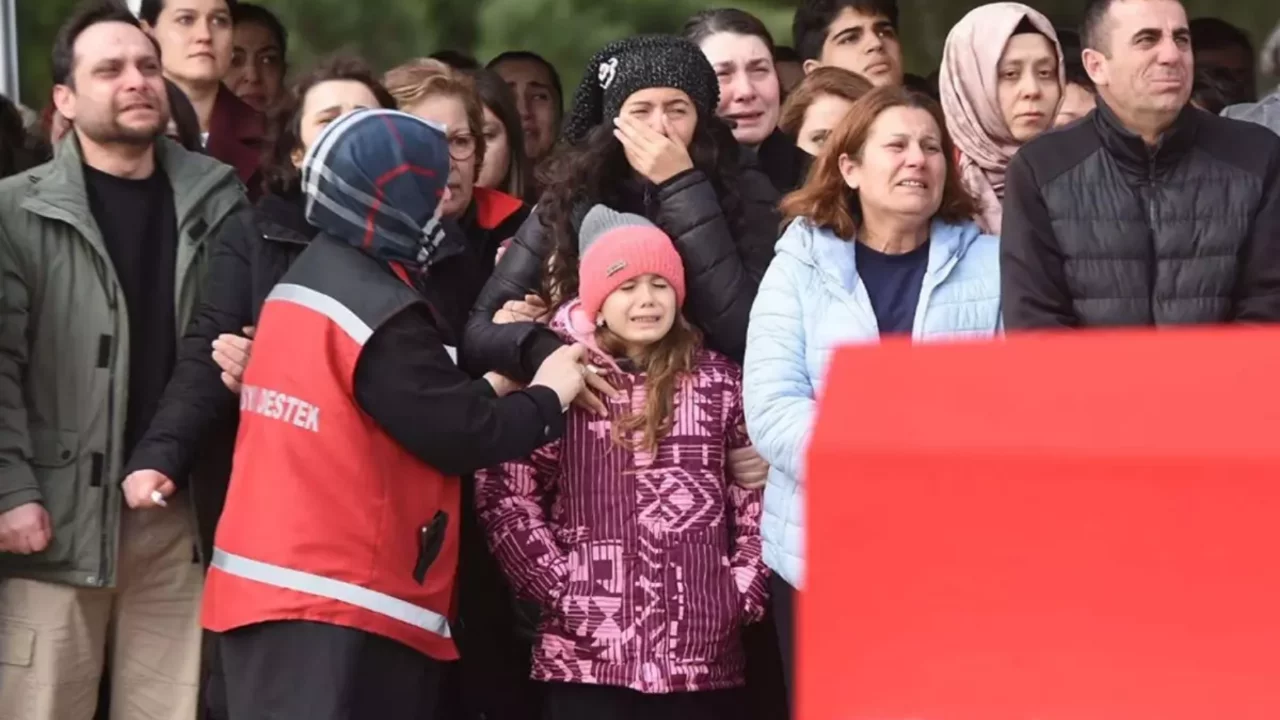 Şehit babaya son veda!