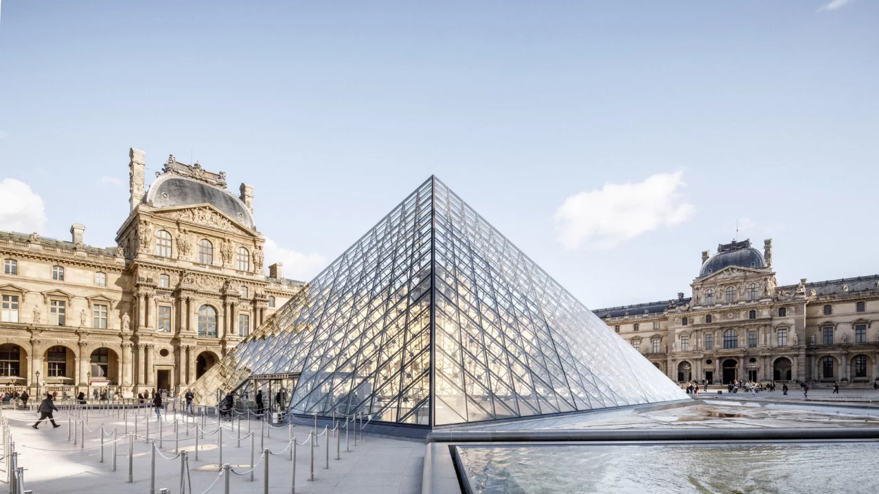 Louvre Müzesi'nin yeni müdürü Christophe Leribault oldu