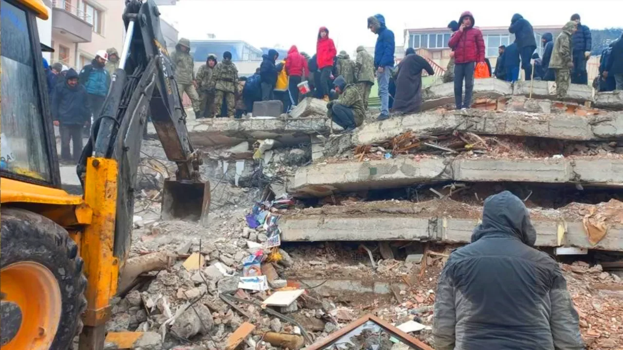 6 Şubat depremlerinde yıkılmıştı! Günçalar Pasajı davasında karar çıktı 