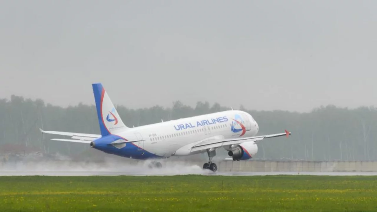 İstanbul'a giden uçakta korku dolu anlar! Bir anda alev aldı...